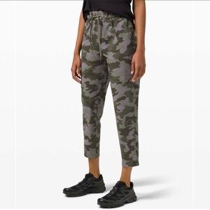 Lululemon  camo Keep Moving Pant size 4